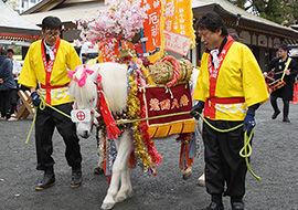 3月15日（日）荒田八幡宮　初午祭にて「ふるまい豚汁」を行います。