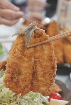 ふっくら大きな鯵フライ